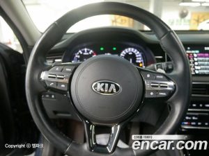 Kia K7 2.5 GDI Noblesse 2020 года из Южной Кореи