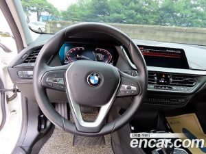 BMW 1-Series 118d Sport 2020 года из Южной Кореи