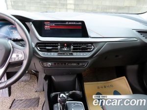BMW 1-Series 118d Sport 2020 года из Южной Кореи