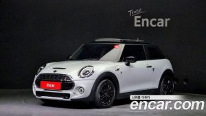 Mini Cooper DEFAULT 2020 года из Южной Кореи