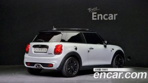 Mini Cooper DEFAULT 2020 года из Южной Кореи