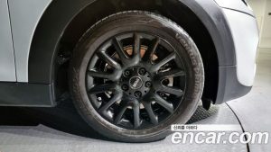 Mini Cooper DEFAULT 2020 года из Южной Кореи