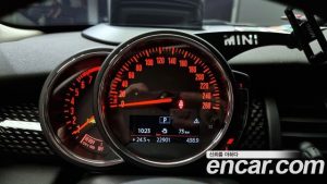 Mini Cooper DEFAULT 2020 года из Южной Кореи