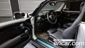 Mini Cooper DEFAULT 2020 года из Южной Кореи