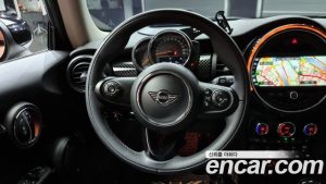 Mini Cooper DEFAULT 2020 года из Южной Кореи