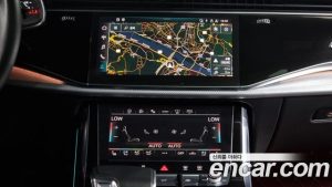 Audi Q8 45 TDI 4WD Premium 2021 года из Южной Кореи