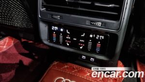 Audi Q8 45 TDI 4WD Premium 2021 года из Южной Кореи