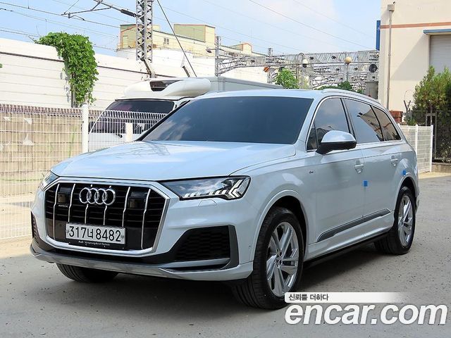 Audi Q7 45 TDI 4WD Premium 2020 года из Кореи