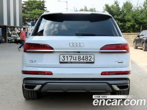 Audi Q7 45 TDI 4WD Premium 2020 года из Южной Кореи