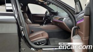 BMW 5-Series 520i M Sport 2020 года из Южной Кореи