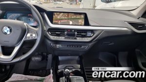 BMW 1-Series 118d Sport 2021 года из Южной Кореи