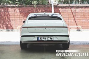 Hyundai Grandeur 2.5 Бензин 2WD 2023 года из Южной Кореи