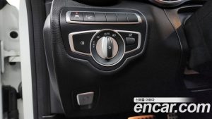 Mercedes-Benz C-Class C200 Cabriolet 2020 года из Южной Кореи