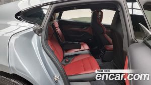 Porsche Taycan Turbo S 2021 года из Южной Кореи