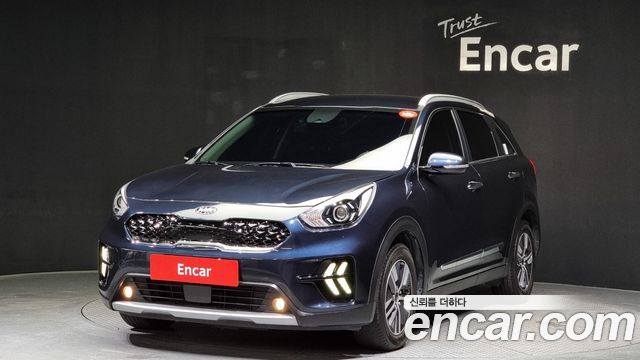 Kia Niro 1.6 HEV 2020 года из Кореи