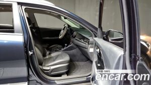 Kia Niro 1.6 HEV 2020 года из Южной Кореи
