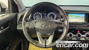 Hyundai AVANTE 1.6 2020 года из Южной Кореи