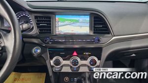 Hyundai AVANTE 1.6 2020 года из Южной Кореи