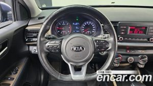 Kia Stonic Дизель 1.6 2019 года из Южной Кореи