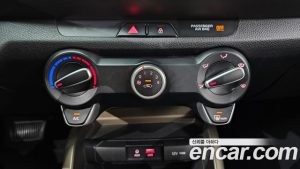 Kia Stonic Дизель 1.6 2019 года из Южной Кореи