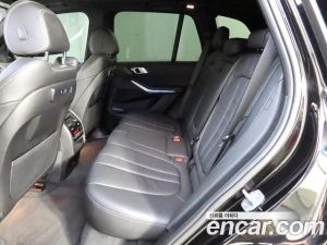 BMW X5 xDrive 40i xLine 2019 года из Южной Кореи