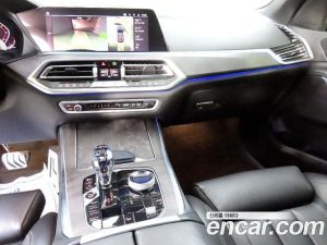 BMW X5 xDrive 40i xLine 2019 года из Южной Кореи