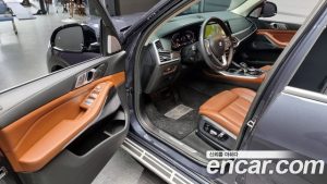 BMW X7 xDrive 40i Design Pure Excellence 6인승 2021 года из Южной Кореи