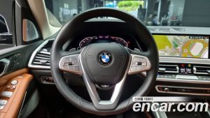 BMW X7 xDrive 40i Design Pure Excellence 6인승 2021 года из Южной Кореи