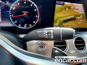 Mercedes-Benz E-Class E300 4MATIC AMG Line 2020 года из Южной Кореи