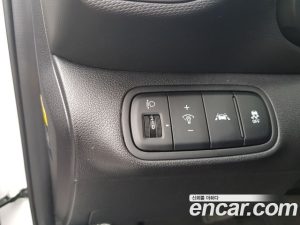 Hyundai Venue 1.6 Modern 2020 года из Южной Кореи