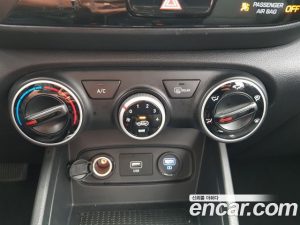 Hyundai Venue 1.6 Modern 2020 года из Южной Кореи