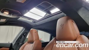 Maserati Quattroporte S Q4 3.0 V6 GranSport 2019 года из Южной Кореи