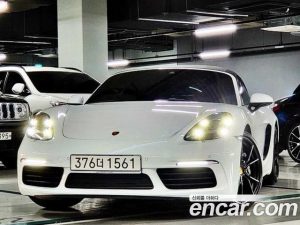 Porsche 718 2.0 2021 года из Южной Кореи