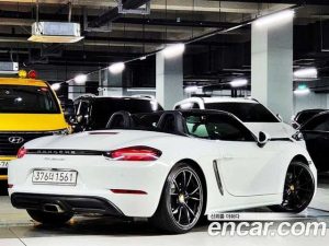 Porsche 718 2.0 2021 года из Южной Кореи