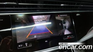 Audi Q8 45 TDI 4WD Premium 2020 года из Южной Кореи