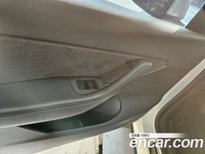 Tesla Model Y LONG RANGE 2021 года из Южной Кореи