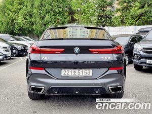 BMW X6 M50i 25주년 Edition 2020 года из Южной Кореи