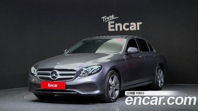 Mercedes-Benz E-Class E220d Avantgarde 2019 года из Кореи