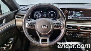 Kia K5 2.0 2021 года из Южной Кореи
