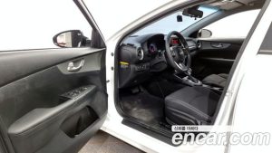 Kia K3 2020 года из Южной Кореи
