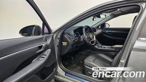Hyundai Sonata 2.0 2020 года из Южной Кореи