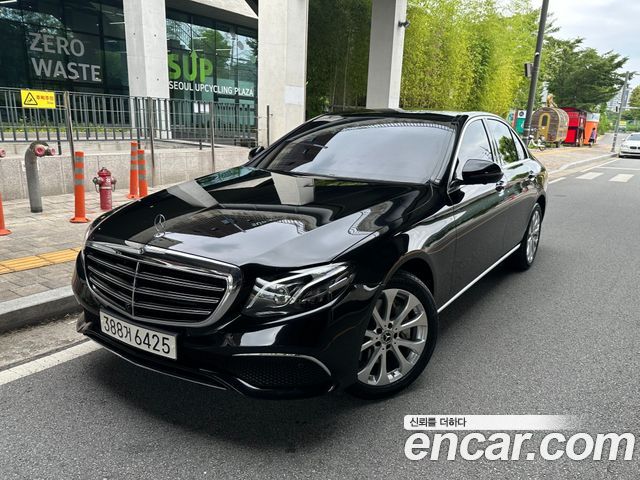 Mercedes-Benz E-Class E300 4MATIC Exclusive 2019 года из Кореи