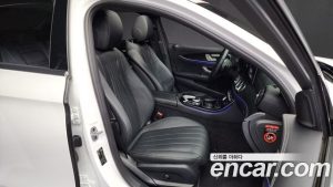 Mercedes-Benz E-Class E220d 4MATIC Exclusive 2020 года из Южной Кореи