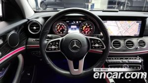 Mercedes-Benz E-Class E220d 4MATIC Exclusive 2020 года из Южной Кореи