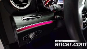 Mercedes-Benz E-Class E220d 4MATIC Exclusive 2020 года из Южной Кореи