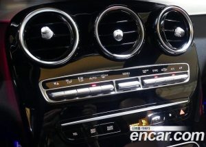 Mercedes-Benz GLC-Class GLC220 d 4MATIC Coupe 2021 года из Южной Кореи