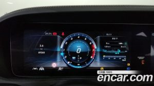 Mercedes-Benz S-Class Maybach S560 4MATIC 2020 года из Южной Кореи