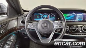 Mercedes-Benz S-Class Maybach S560 4MATIC 2020 года из Южной Кореи