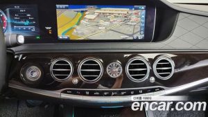 Mercedes-Benz S-Class Maybach S560 4MATIC 2020 года из Южной Кореи