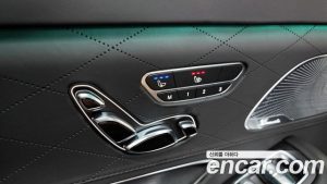 Mercedes-Benz S-Class Maybach S560 4MATIC 2020 года из Южной Кореи